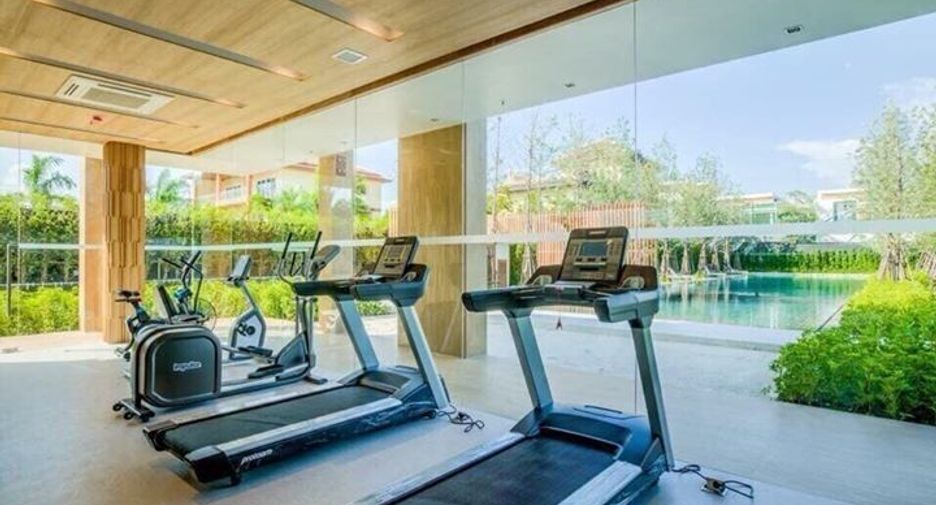 For rent 3 bedrooms condo in Bang Lamung, Chonburi