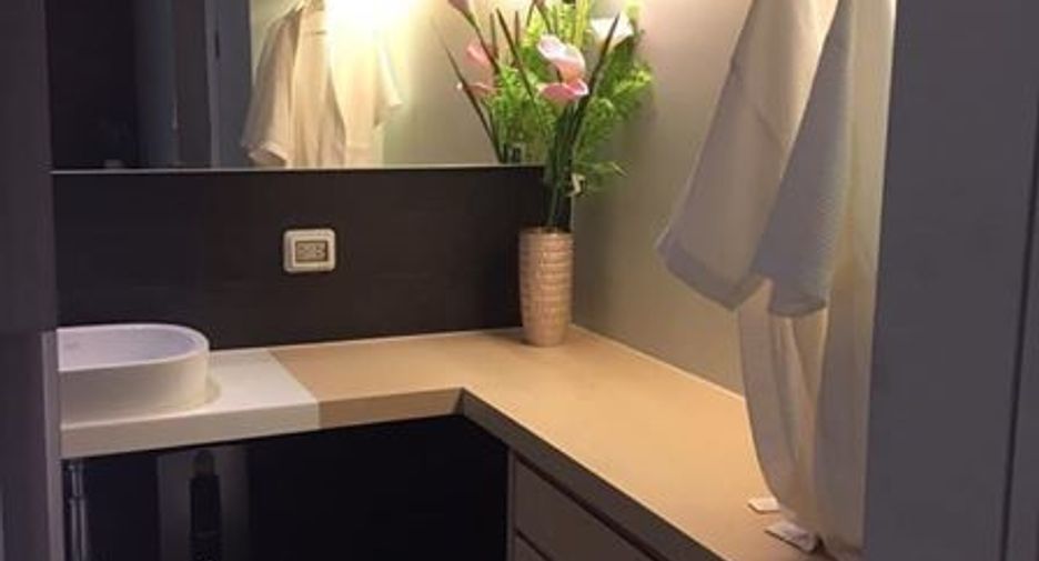 For rent 3 bedrooms condo in Bang Lamung, Chonburi