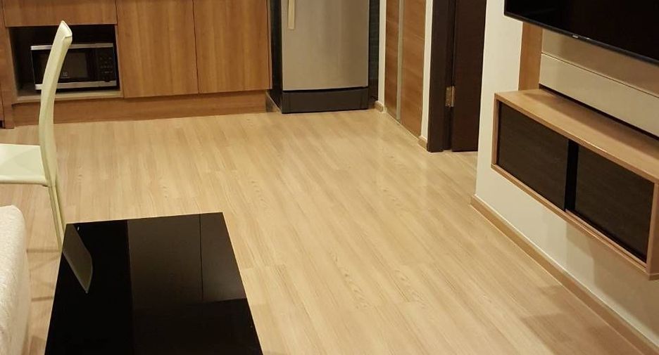 For rent 1 bed condo in Sathon, Bangkok