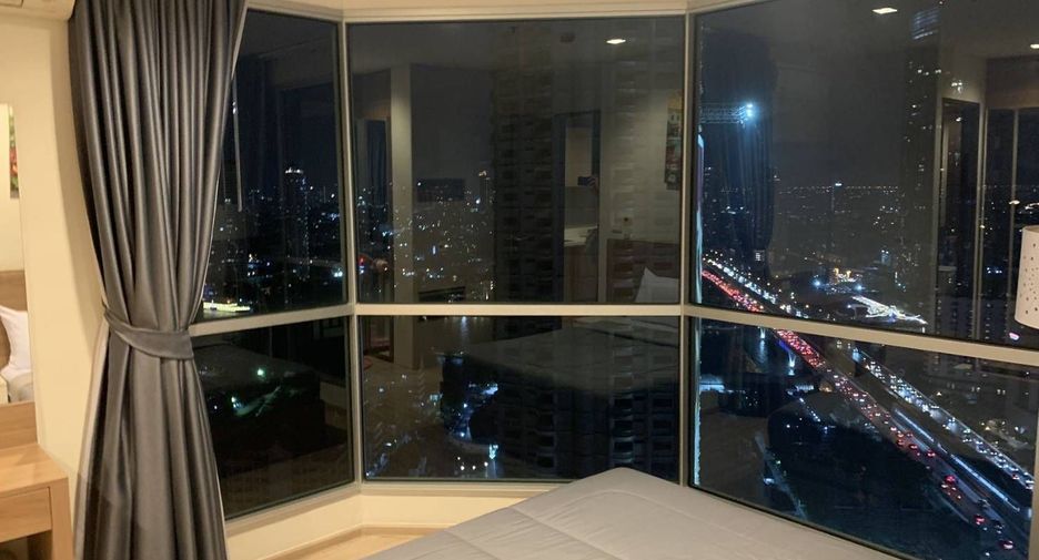 For rent 1 bed condo in Sathon, Bangkok