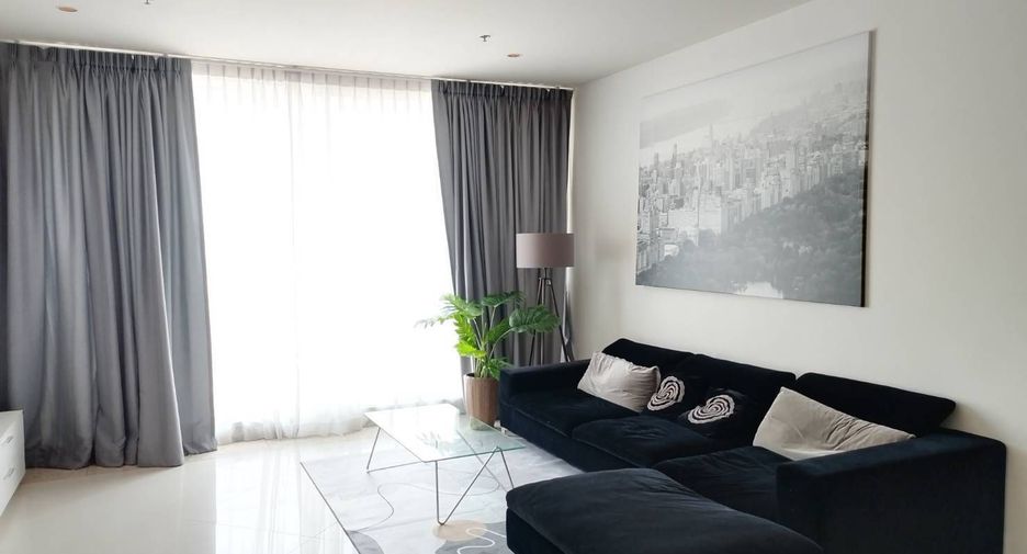 For rent 2 bedrooms condo in Sathon, Bangkok
