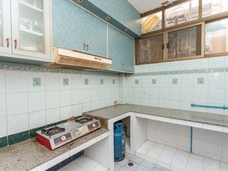 For sale 4 bedrooms townhouse in Yan Nawa, Bangkok