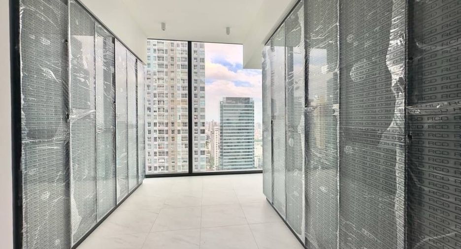 Wohnung zum Kauf mit 3 Zimmer in Sathon, Bangkok
