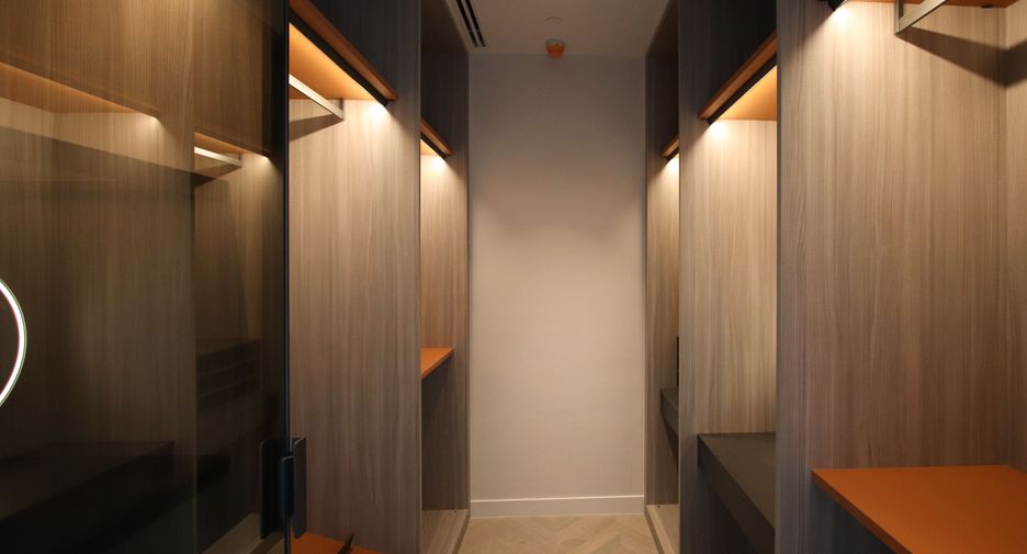 For sale 2 bedrooms condo in Sathon, Bangkok