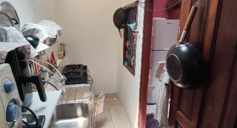 For sale 2 ベッドルーム townhouse in Mueang Samut Prakan, Samut Prakan