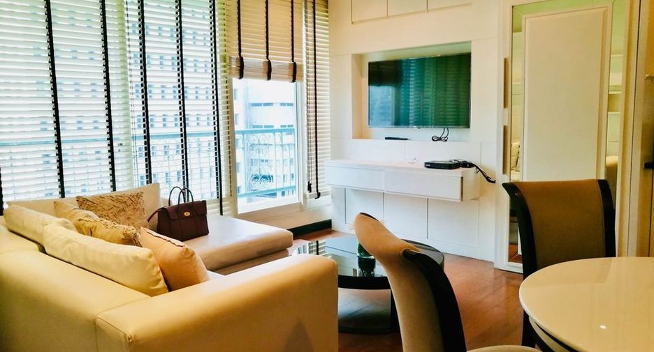For rent 2 bedrooms condo in Pathum Wan, Bangkok