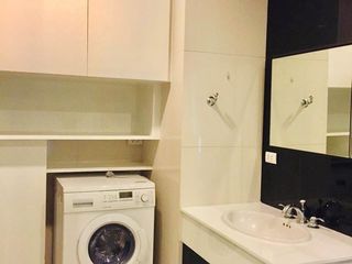Wohnung zur Miete mit 2 Zimmer in Pathum Wan, Bangkok