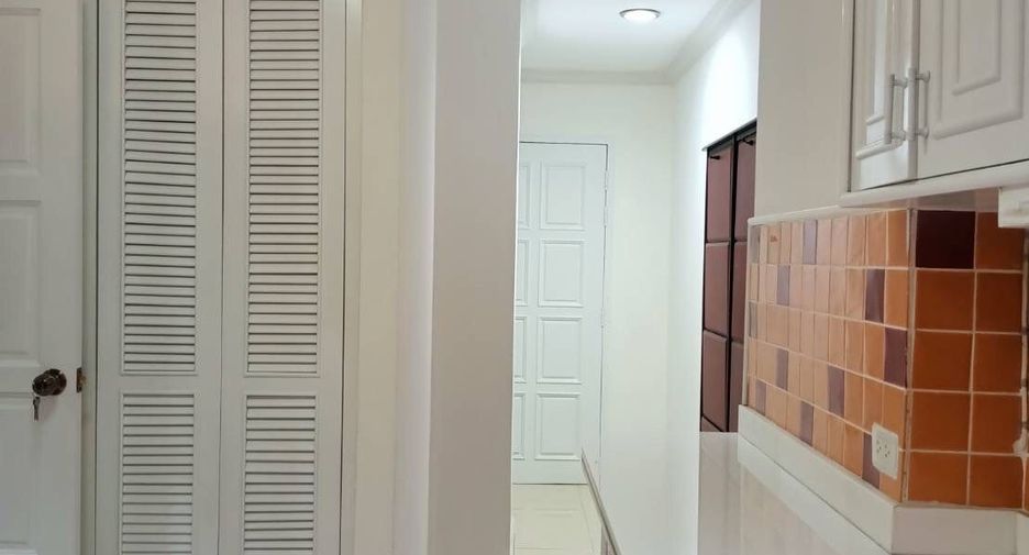 À vendre et à louer 3 chambres condo à Watthana, Bangkok