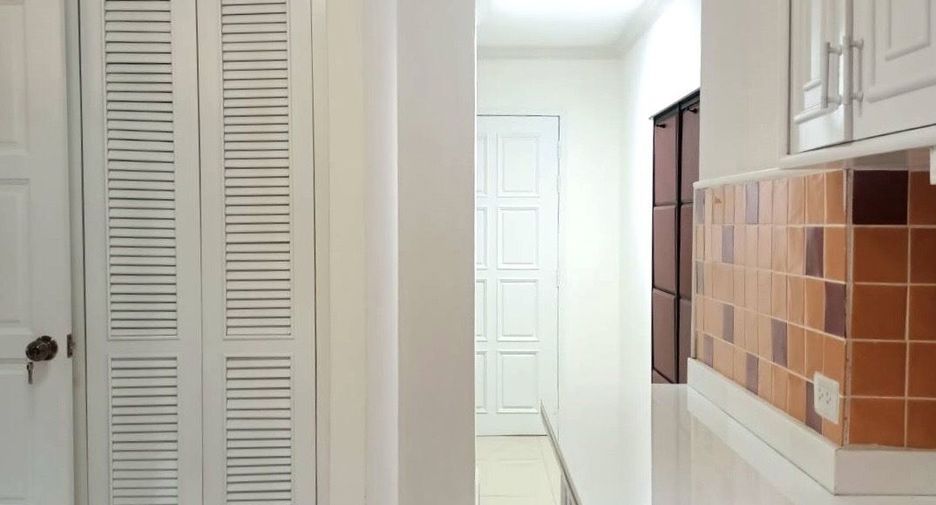 À vendre et à louer 3 chambres condo à Watthana, Bangkok