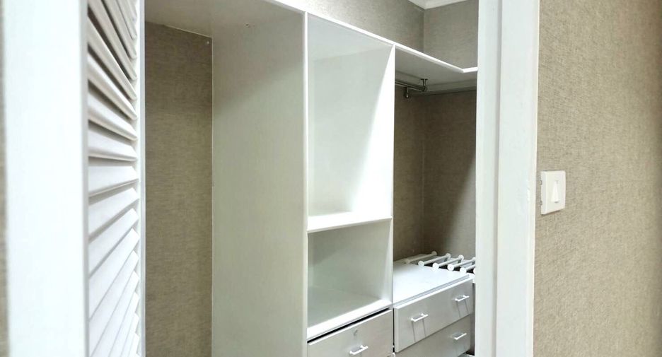 À vendre et à louer 3 chambres condo à Watthana, Bangkok