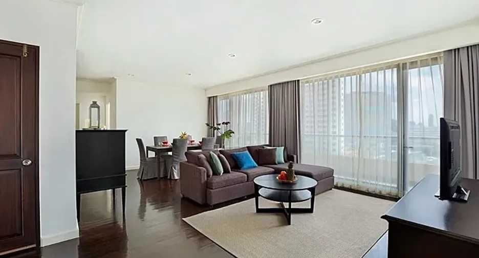 Wohnung zur Miete mit 3 Zimmer in Khlong San, Bangkok