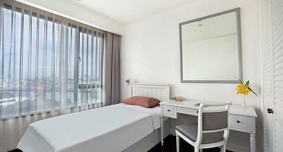 Wohnung zur Miete mit 3 Zimmer in Khlong San, Bangkok