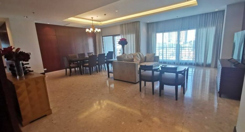 Wohnung zur Miete mit 3 Zimmer in Pathum Wan, Bangkok