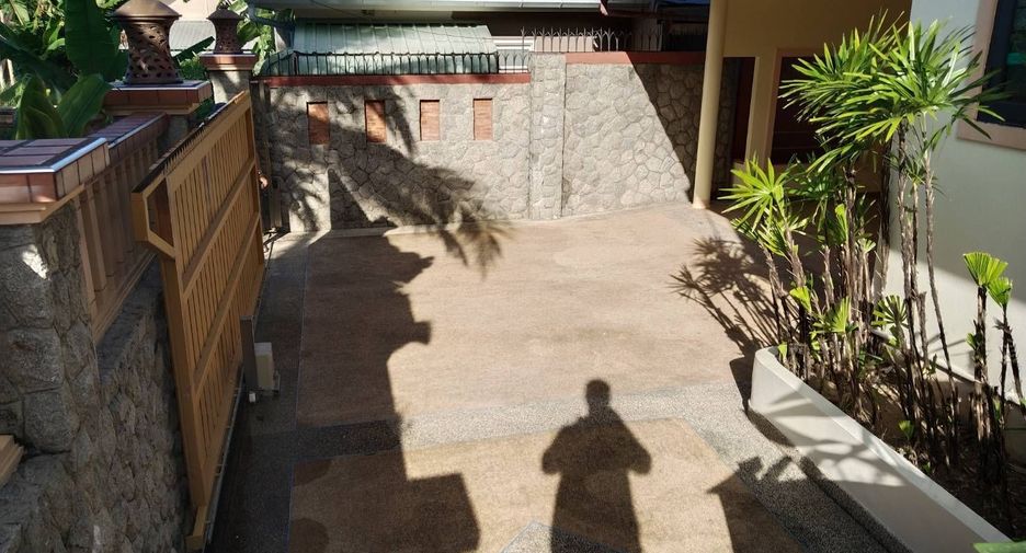 For sale 3 bedrooms villa in Thalang, Phuket