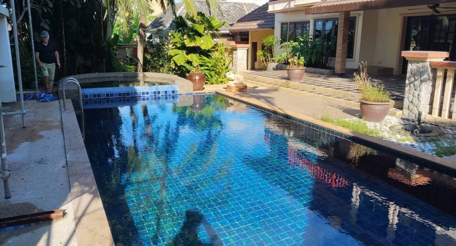 For sale 3 bedrooms villa in Thalang, Phuket