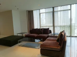 For rent 3 bedrooms condo in Pathum Wan, Bangkok