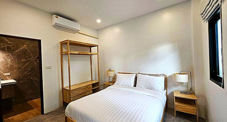 For rent 4 bedrooms villa in Mueang Phuket, Phuket