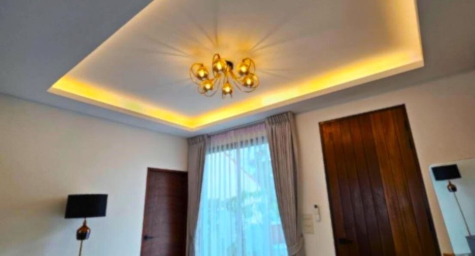 For rent 4 bedrooms villa in Mueang Phuket, Phuket