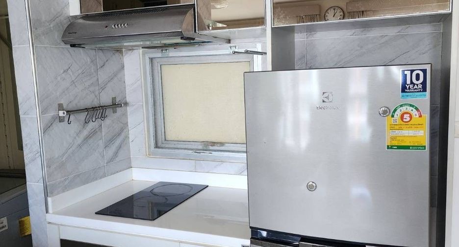 For rent 2 bedrooms condo in Bang Na, Bangkok