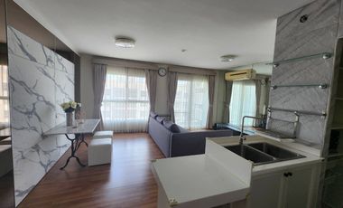 Condo en alquiler de 2 habitaciones en Bang Na, Bangkok