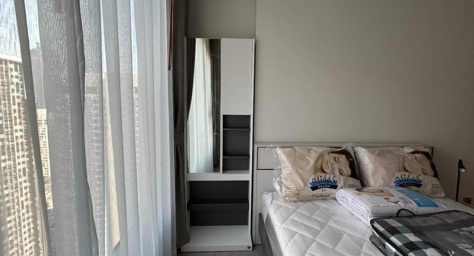 For rent 1 bed condo in Huai Khwang, Bangkok