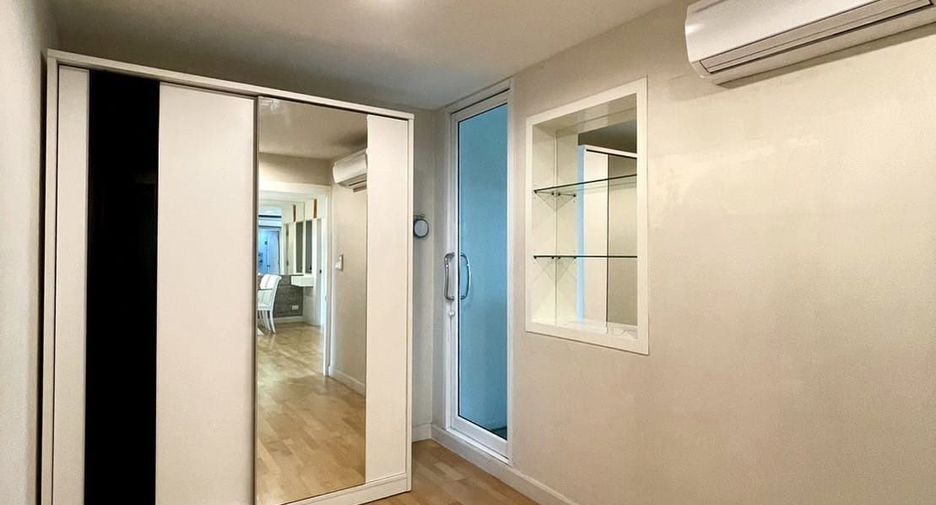 Condo en alquiler de 2 habitaciones en Sathon, Bangkok