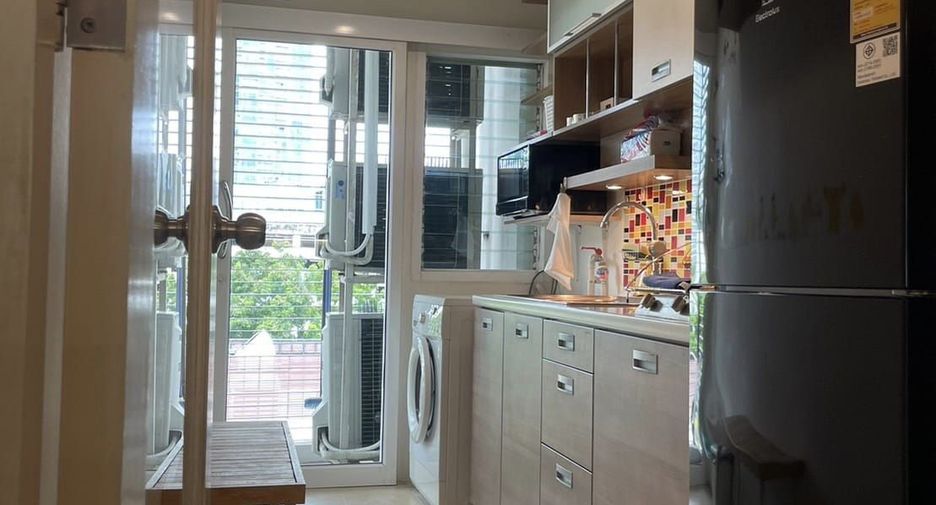 Condo en alquiler de 2 habitaciones en Sathon, Bangkok