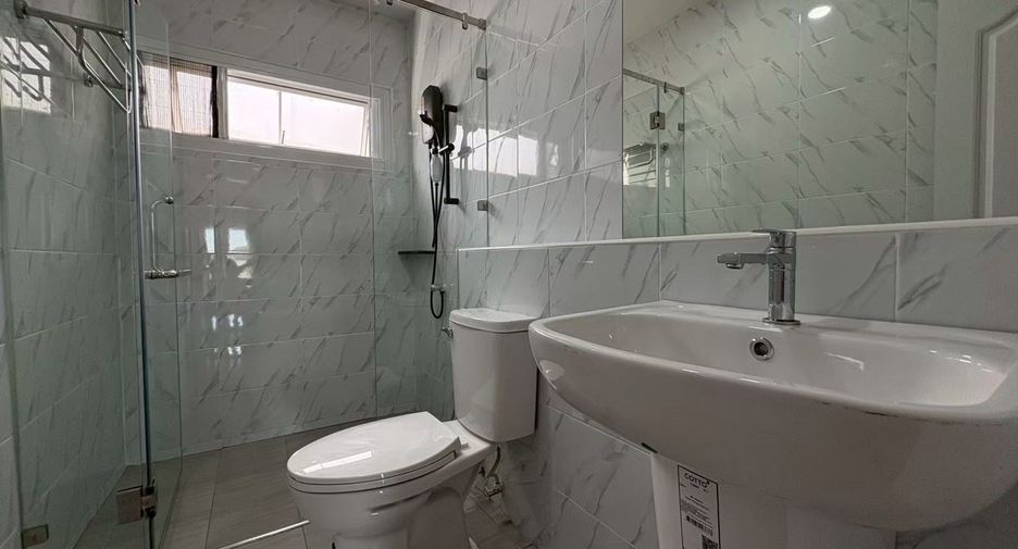 出租 5 卧室 独立屋 在 Lat Krabang, 曼谷