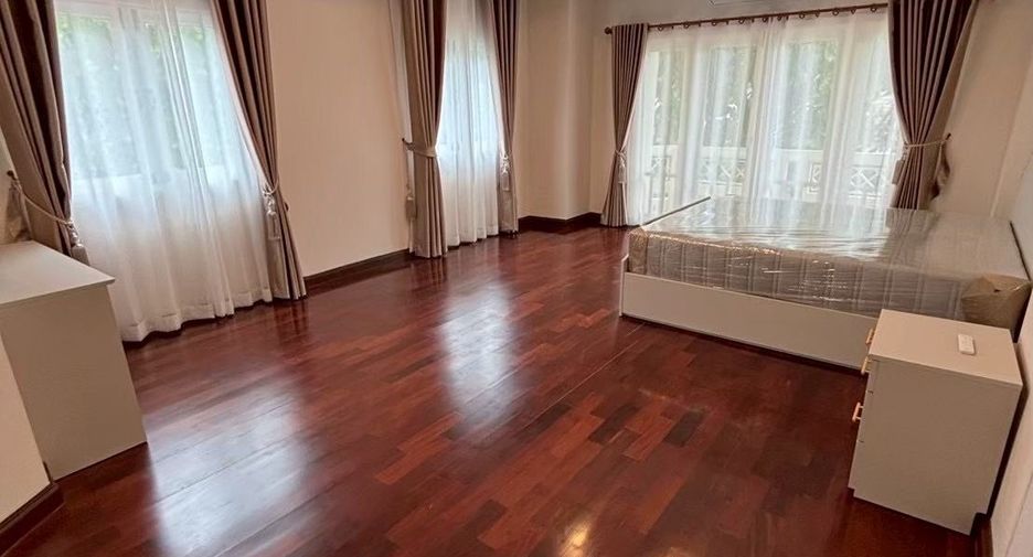 出租 5 卧室 独立屋 在 Lat Krabang, 曼谷