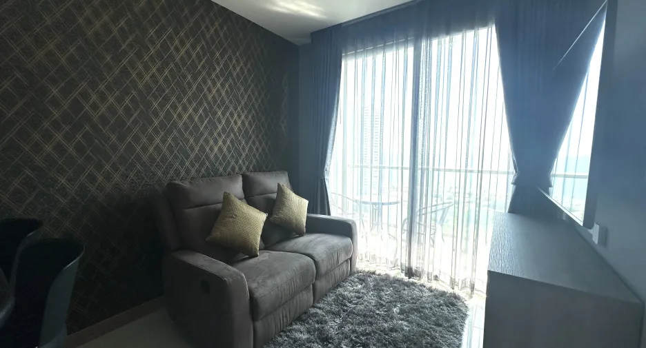 Condo en alquiler de 1 habitaciones en Bang Lamung, Chonburi