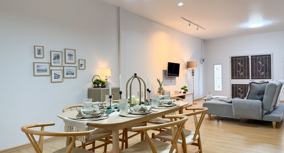 For rent 3 bedrooms house in Mueang Phuket, Phuket