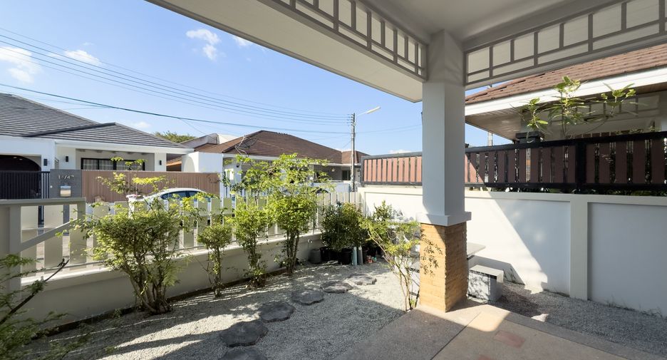 For rent 3 bedrooms house in Mueang Phuket, Phuket