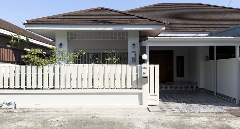 For rent 3 bedrooms house in Mueang Phuket, Phuket