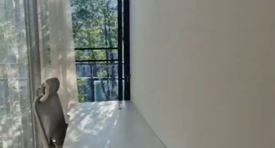 For rent 2 bedrooms condo in Phra Khanong, Bangkok