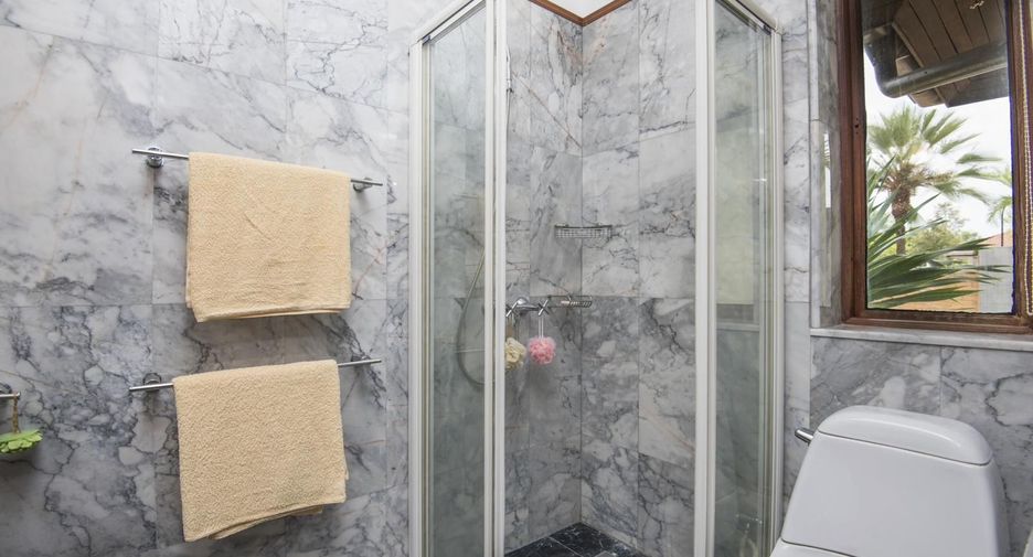 À vendre 6 chambres villa à Bang Lamung, Chonburi