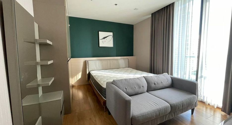 For sale 1 bed condo in Khlong Toei, Bangkok