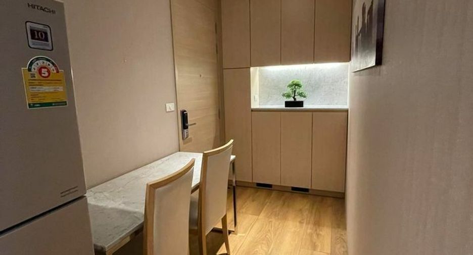 For sale 1 bed condo in Khlong Toei, Bangkok