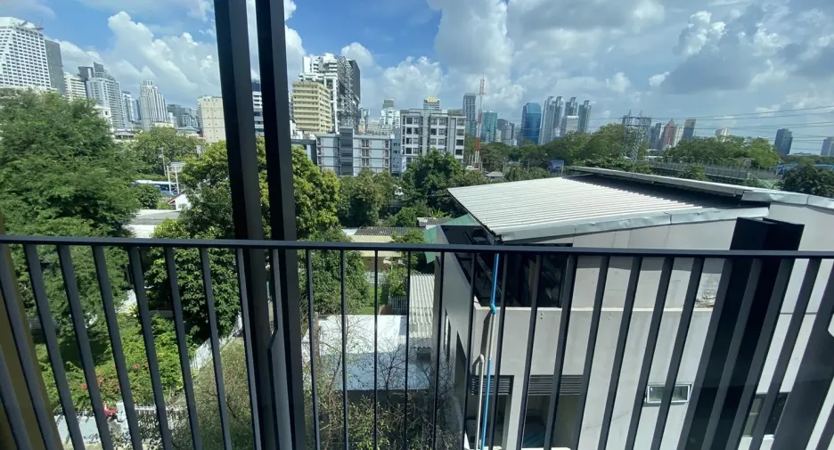 For rent 1 bed condo in Pathum Wan, Bangkok