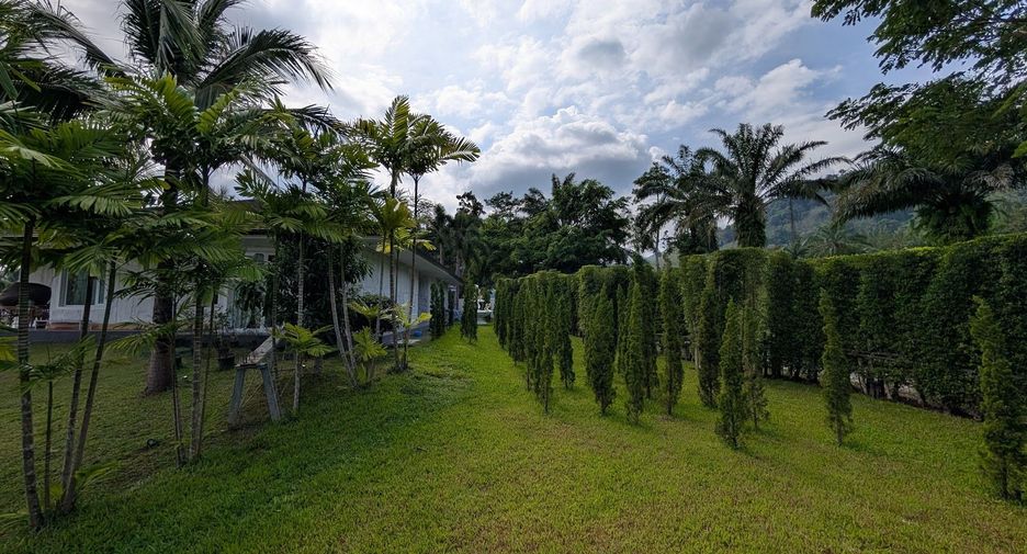 For sale 4 bedrooms villa in Kathu, Phuket