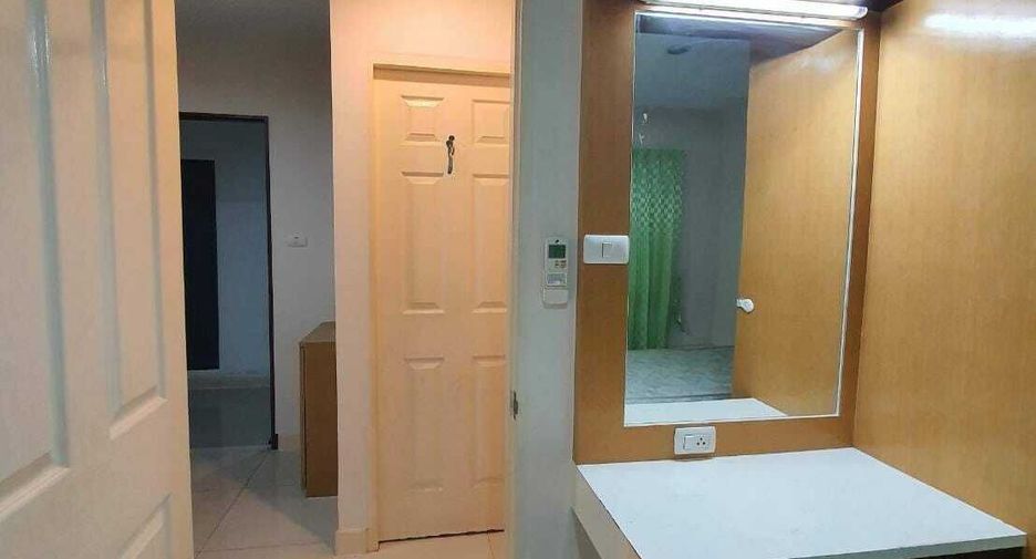 For sale 2 bedrooms condo in Phra Khanong, Bangkok