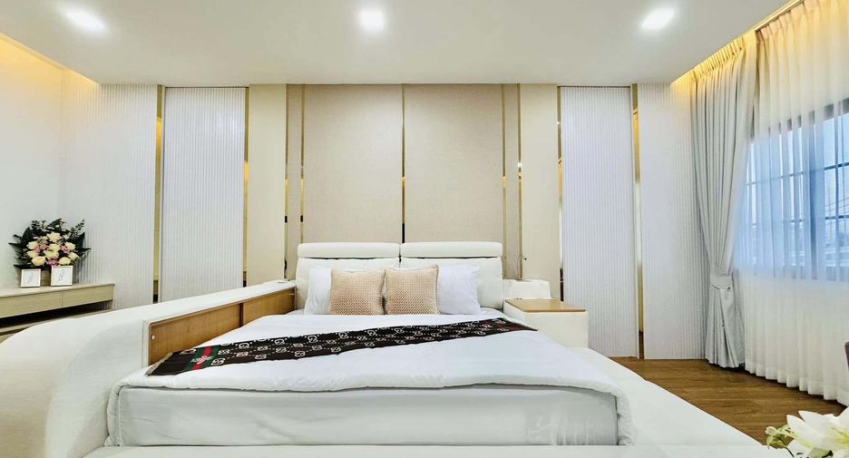 For sale 3 bedrooms villa in Bang Lamung, Chonburi