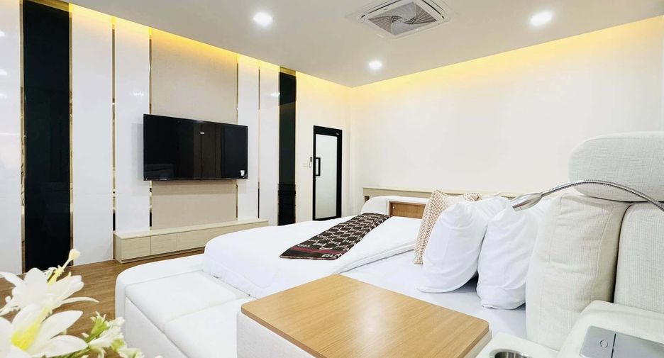 For sale 3 bedrooms villa in Bang Lamung, Chonburi