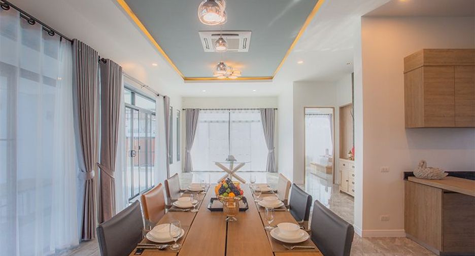 For sale 3 bedrooms villa in Cha Am, Phetchaburi