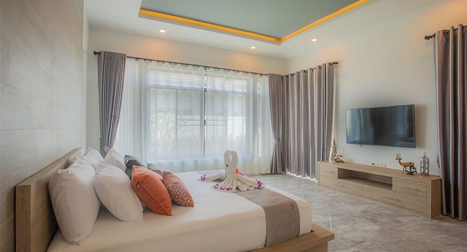 For sale 3 bedrooms villa in Cha Am, Phetchaburi