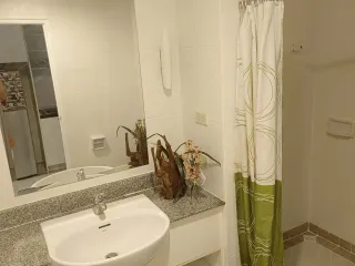 For rent studio condo in Yan Nawa, Bangkok