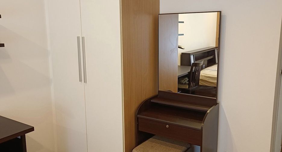 For rent studio condo in Yan Nawa, Bangkok