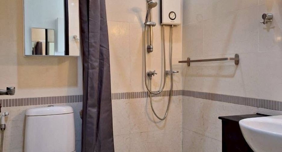 For rent 1 bed condo in Ratchathewi, Bangkok