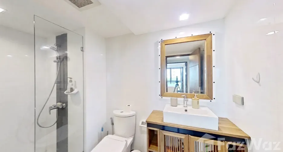 For sale 2 bedrooms condo in Watthana, Bangkok
