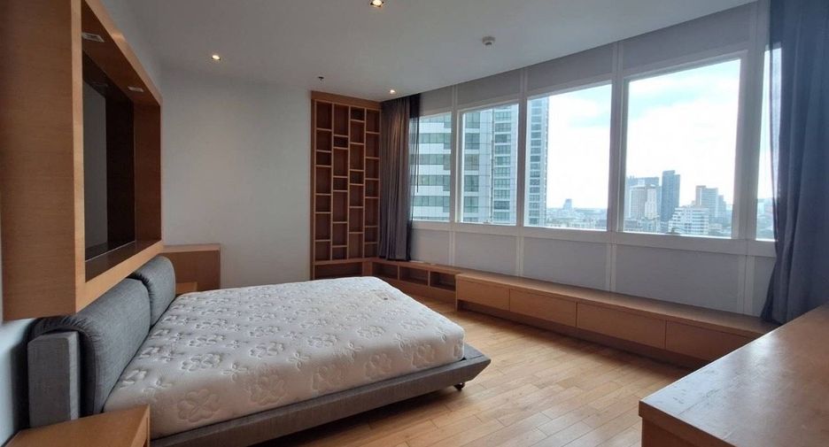 Wohnung zur Miete mit 3 Zimmer in Khlong Toei, Bangkok