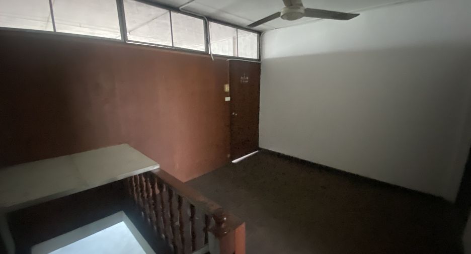 For rent 1 bed townhouse in Phra Pradaeng, Samut Prakan